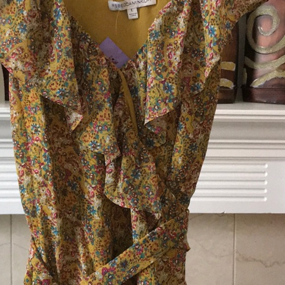 DRESSES… DRESSES…. NEW - Picture 4 of 5